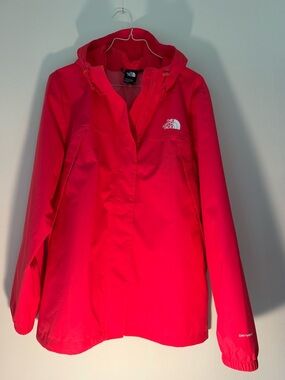 The North Face Women's Bright Pink Hooded Ski Jacket